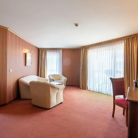 Mistral Hotell