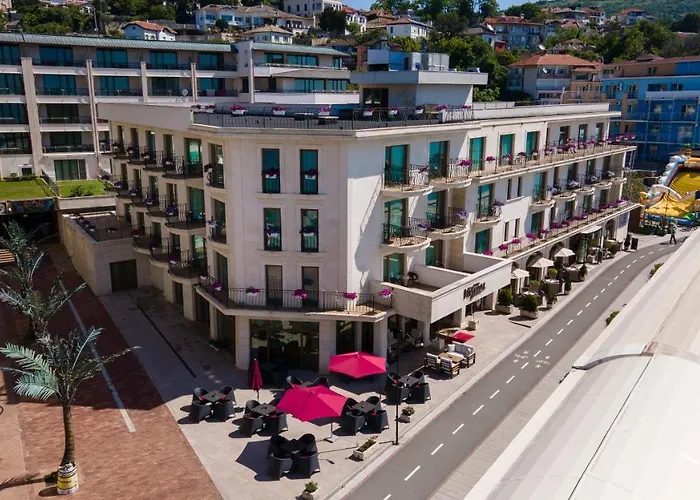 Mistral Hotel Baltsjik