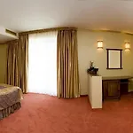 ホテル Mistral 4*