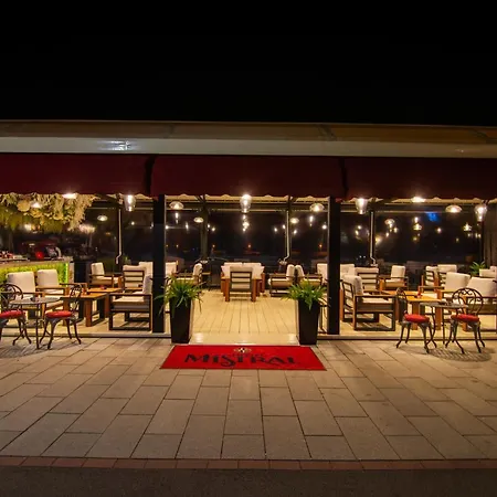 酒店 米斯特拉尔酒店