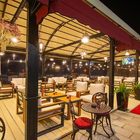 米斯特拉尔酒店 巴尔奇克