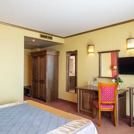 米斯特拉尔酒店 巴尔奇克