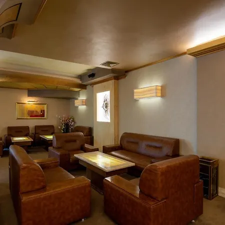 米斯特拉尔酒店 酒店